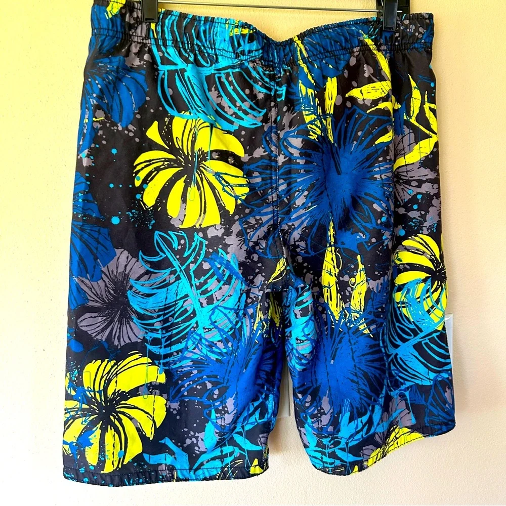 Boys Swims Trunks - Size XL (16/18)